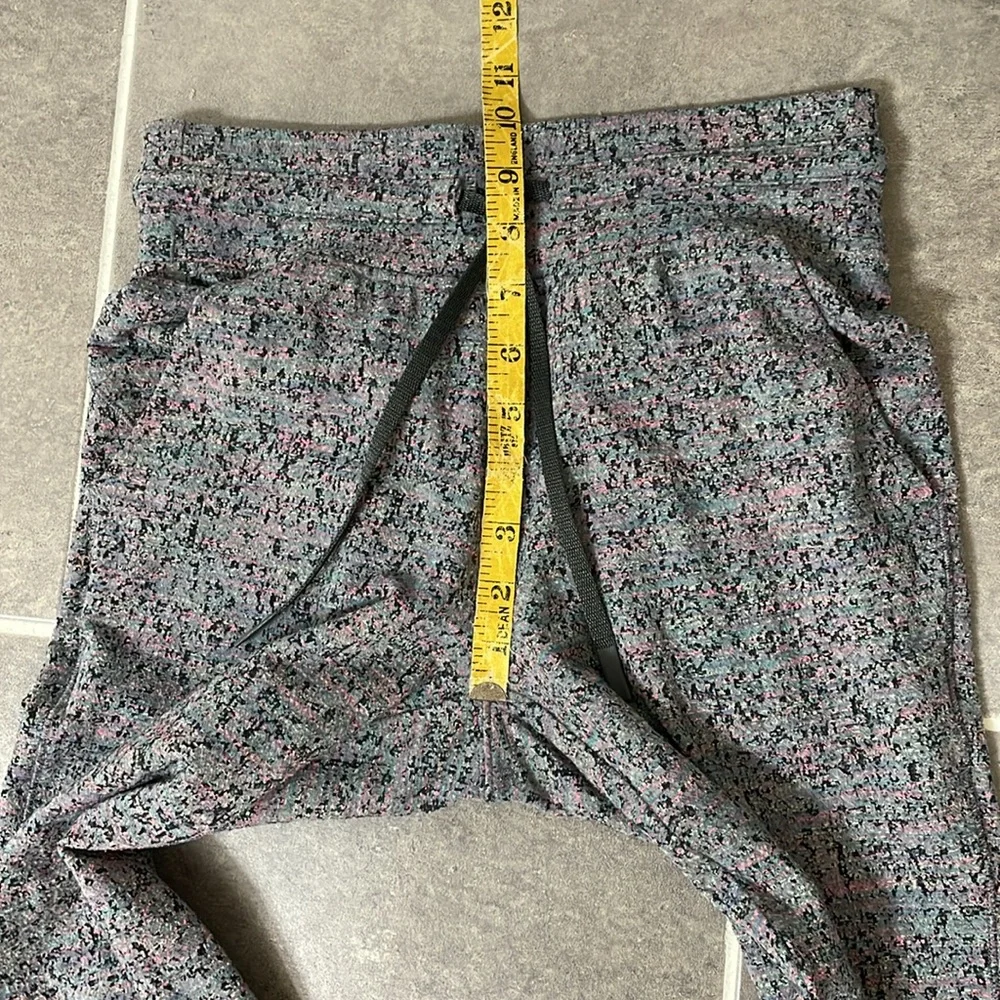 Lululemon Ready to Rulu Jogger‎ Crop size 2